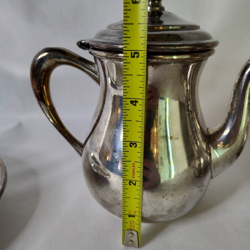 Antique (1850-1899) Rogers Silver Co Kettle And Creamer Set - Picture 8 of 10